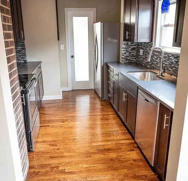 5025 Grand Ave #2 — Photo 1