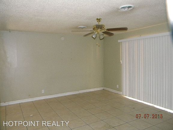5th image of 228 Zion Dr