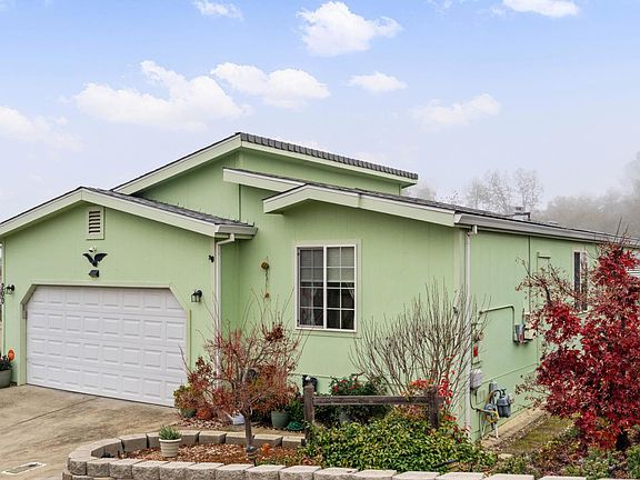 2nd image of 20 Rollingwood Dr Space 200