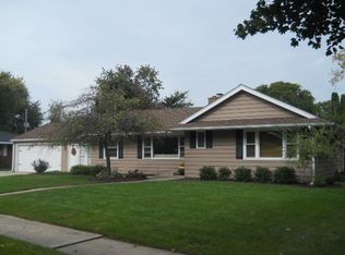 2806 Guilford Rd, Rockford, IL 61107