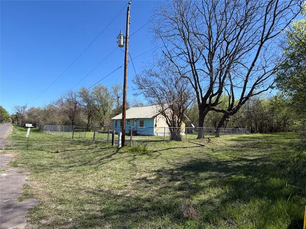 525 Lcr 405, Mexia, TX 76667
