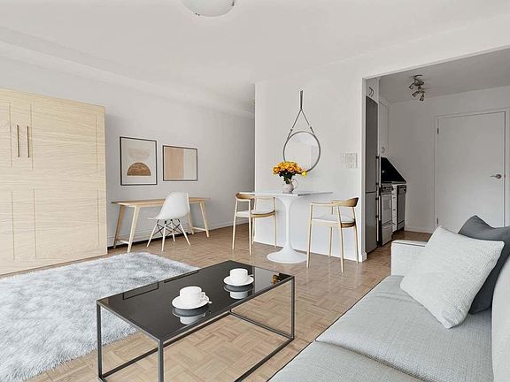 2nd image of 714 Sackett St APT 3R