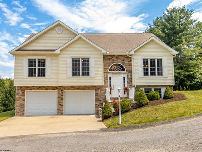 205 Marble Dr, Morgantown, WV, 26508