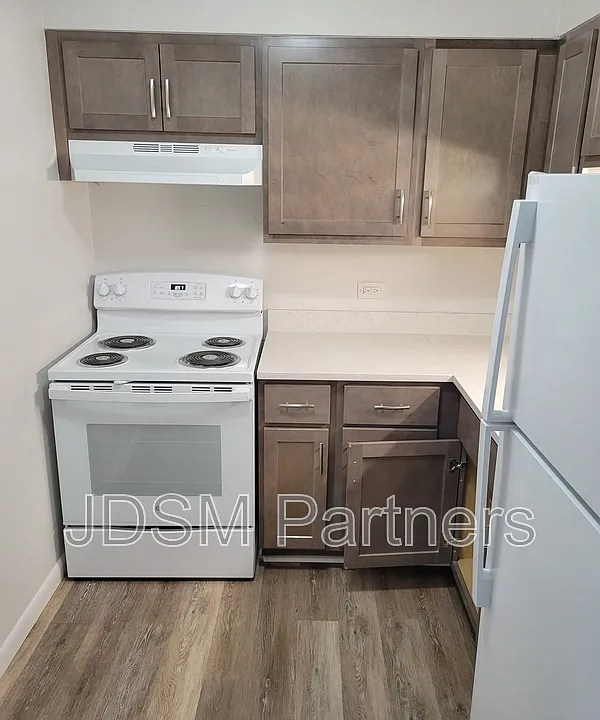 2187 S Depew St #27