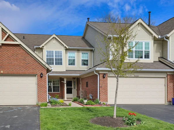 30W004 Penny Ln, Warrenville, IL 60555