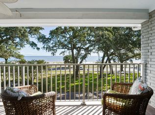 1282 Beach Blvd, Biloxi, MS 39530