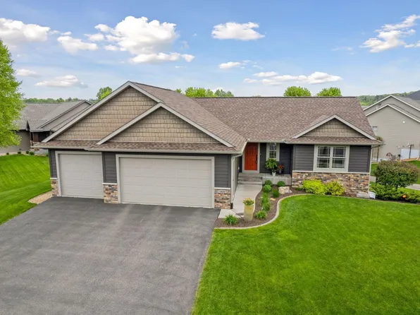 1808 Kimberly Cir, River Falls, WI 54022