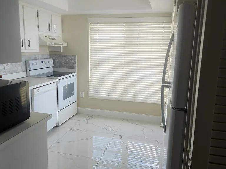 4158 Inverrary Dr #511 — Photo 9