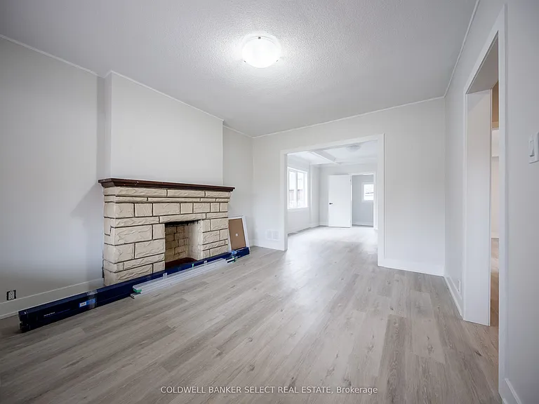 1680 Weston Rd — Photo 4