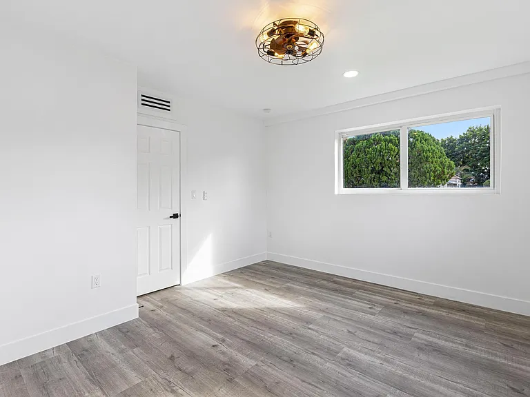 7600 N Miami Ave — Photo 43