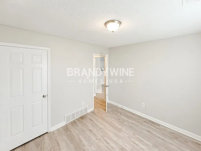 4890 Phipps Dr — Photo 19
