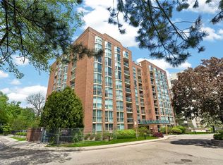 The Sands, Burlington, ON L7S 1Z6