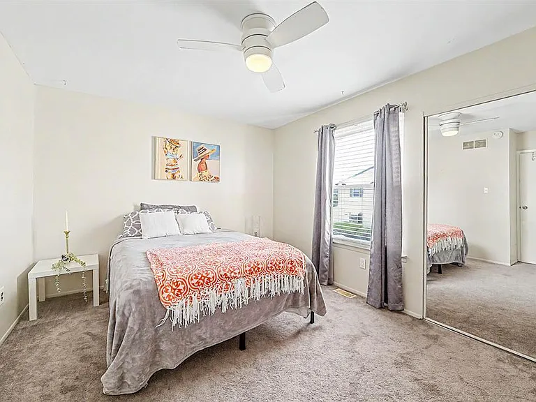 423 Berkshire Dr — Photo 9