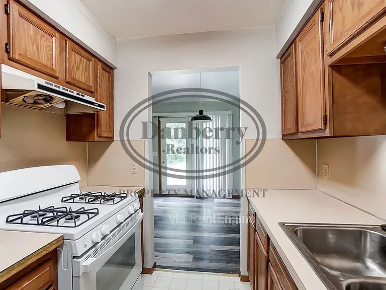 3164 Kylemore Rd — Photo 11