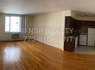 5822 N Sheridan Rd #407, Chicago, IL 60660