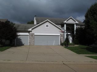 697 Vista Hills Ct, Eureka, MO 63025