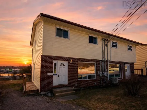 20 Judy Ave, Lower Sackville, NS B4E 1A7