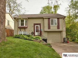 608 W 29th Ave, Bellevue, NE 68005