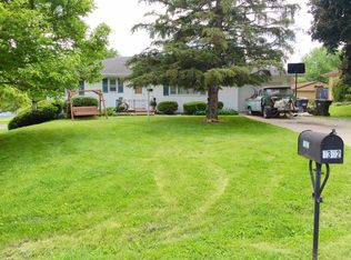 1302 W Benton St, Savannah, MO 64485
