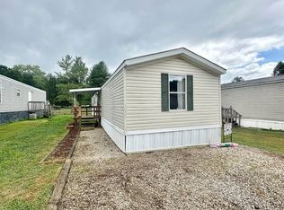 1032 Libby Ln, Barboursville, WV 25504