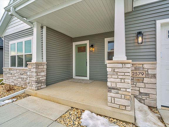 2nd image of 2579 Notre Dame Dr