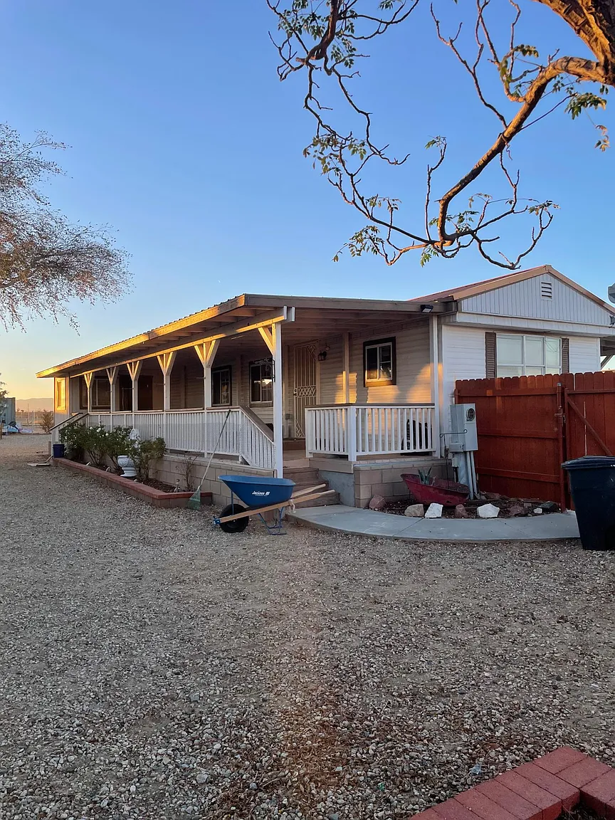 4634 Constellation Ave photo 1