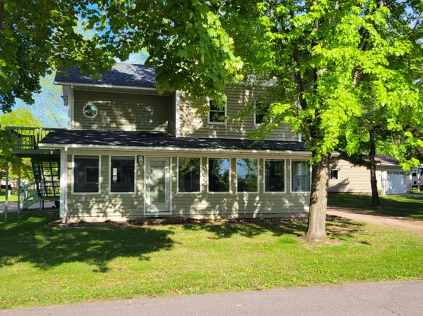 N681 Center St, Phlox, WI 54464