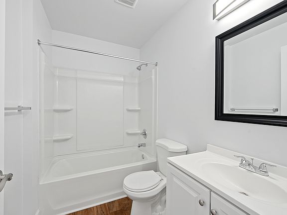5th image of 57 Deer Haven Ct