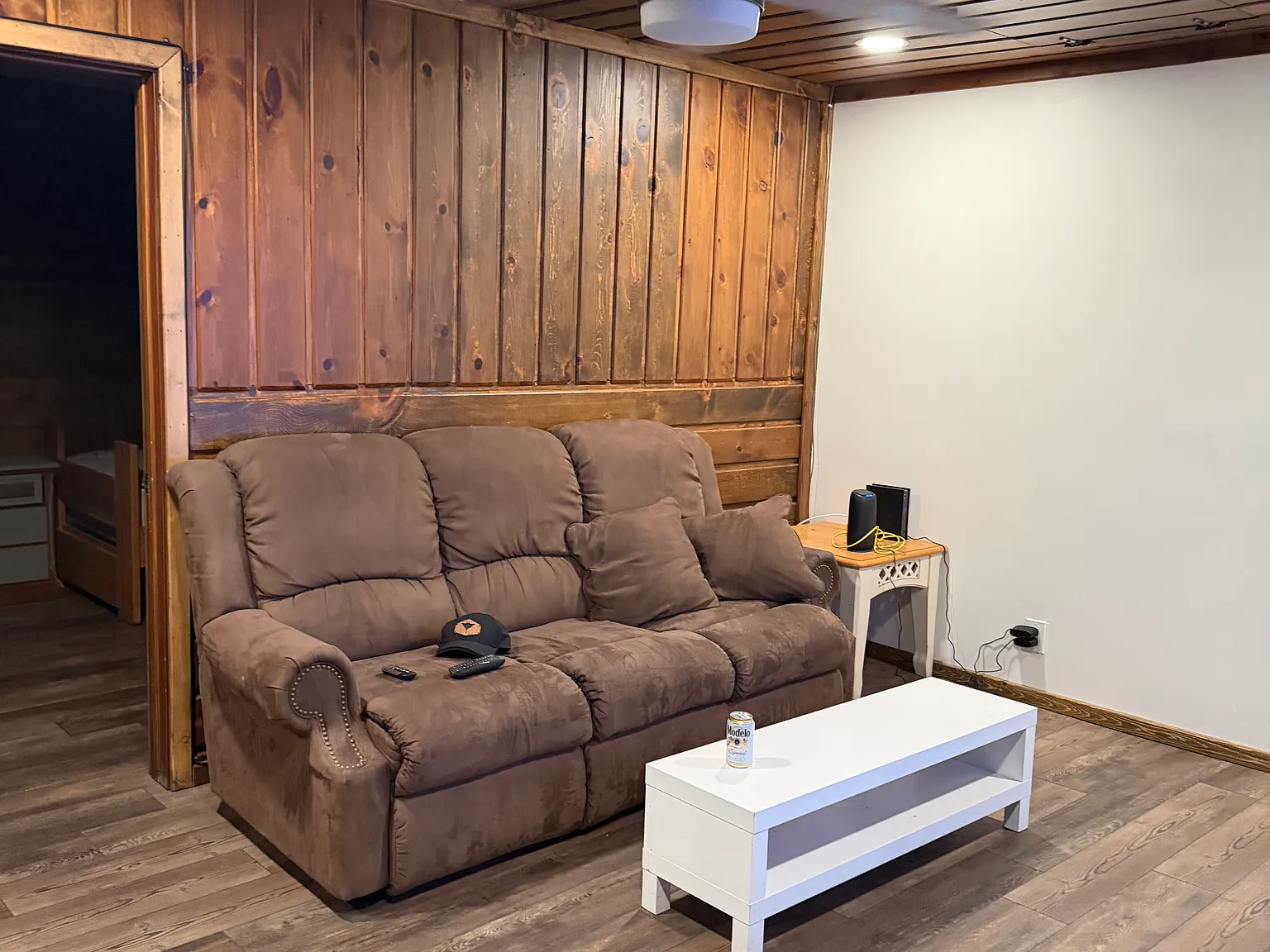 3 bed, 1100 sqft, $2,550 — Photo 4
