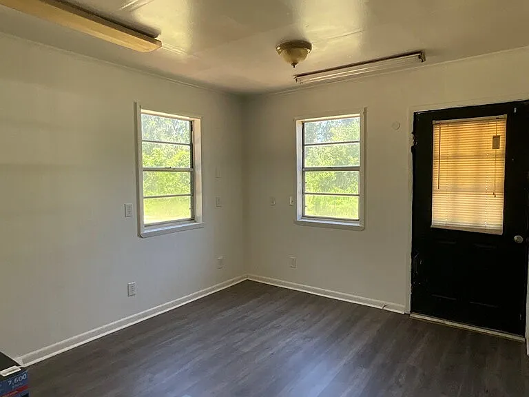 195 Bay Rd #A — Photo 29