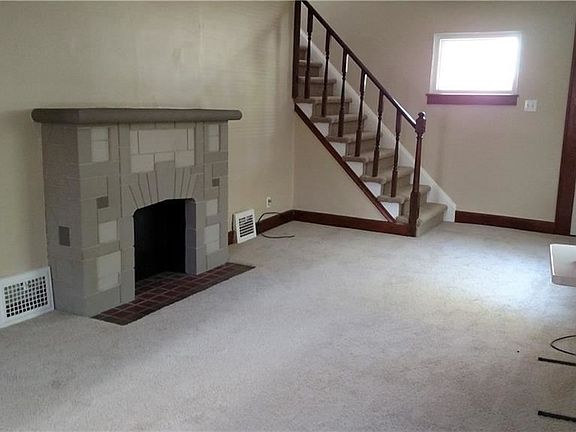 2nd image of 226 Franklin Dr