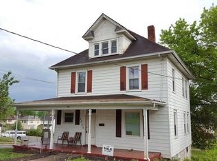 2002 Staunton Ave NW, Roanoke, VA 24017