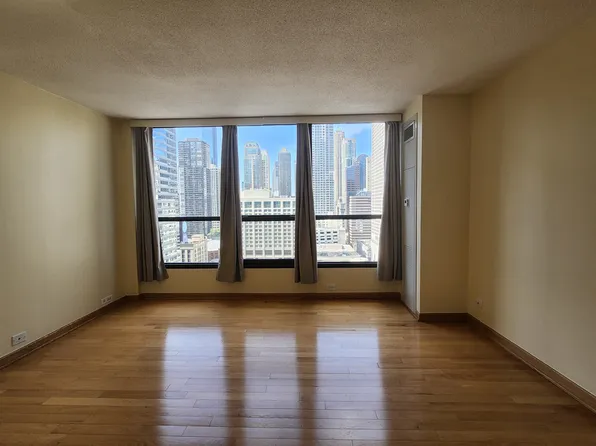 405 N Wabash Ave, Chicago, IL
