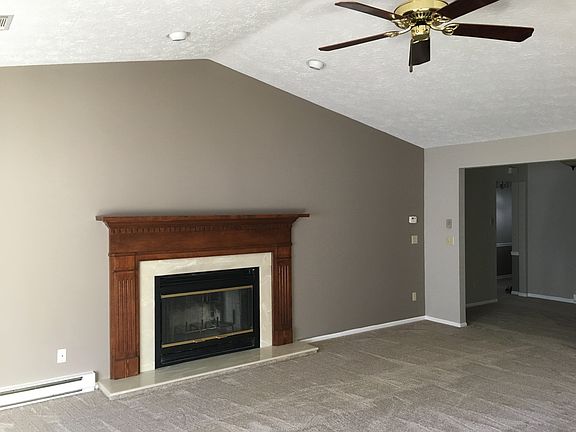 3rd image of 308 Lisa Ann Dr