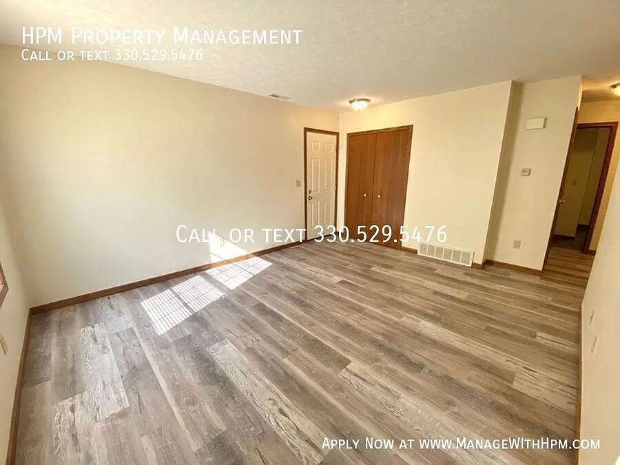 2 bed, 1.0 bath, 798 sqft, $1,095 — Photo 3