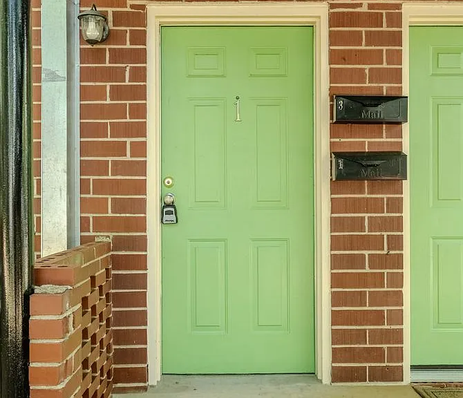 2BR on UGA Bus Route Minutes from UGA & Downtown Athens — Photo 14