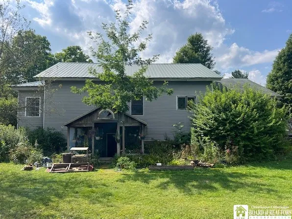 3817 E Ross Mills Rd, Falconer, NY 14733