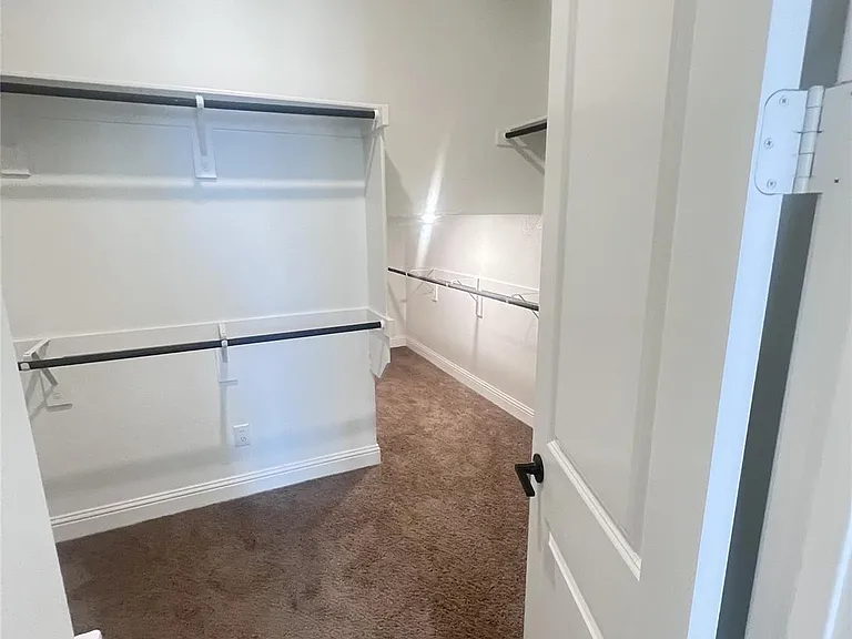6825 Entwistle Rd — Photo 12