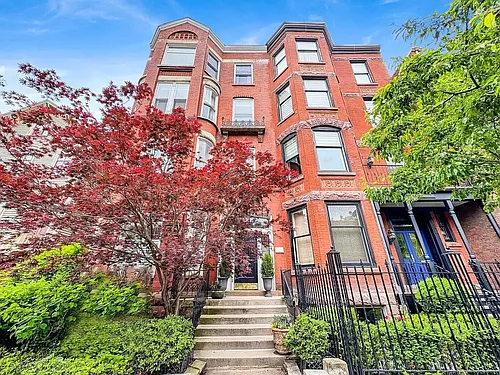 1814 N Lincoln Park W #1 Photo 1