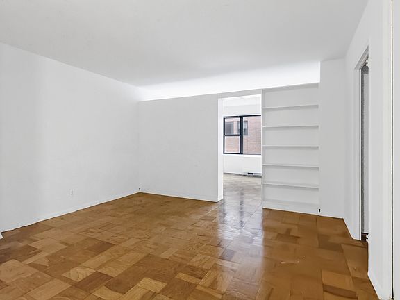 3rd image of 245 E 63rd St APT 810