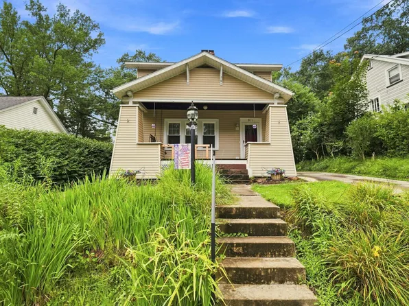 911 N Monroe St, Titusville, PA 16354