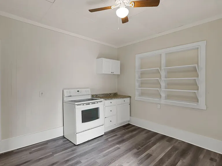 2709-2711 Sullivant Ave — Photo 14