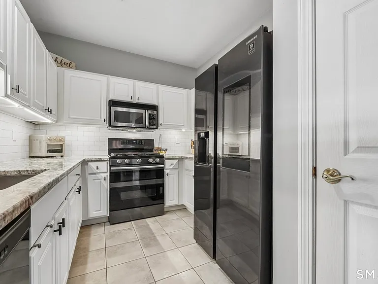105 Richards Ave #2502 — Photo 9