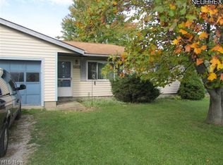 4653-4655 Hattrick Rd, Ravenna, OH 44266