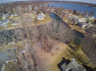 12764 Sunrise Ct, Wayland, MI 49348