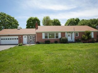 460 Pleasant Hall Rd, Carlisle, PA 17013