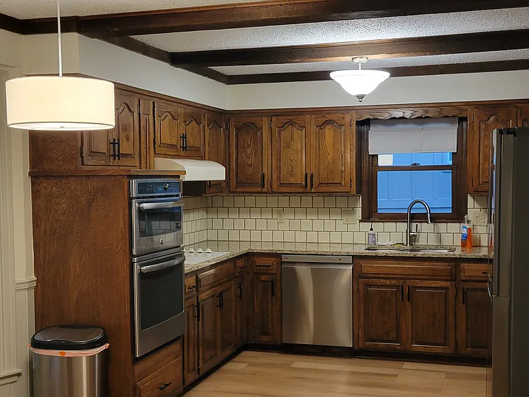 8009 Rosehill Rd — Photo 6