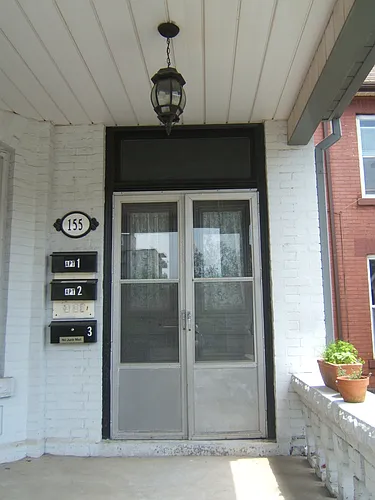 155 Wellington St S Photo 1
