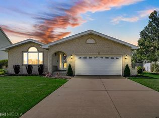 740 Seminary Dr, Dyer, IN 46311