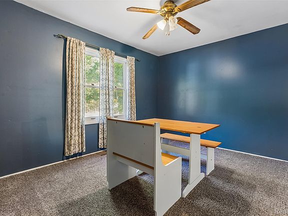5th image of 2329 Melody Ln